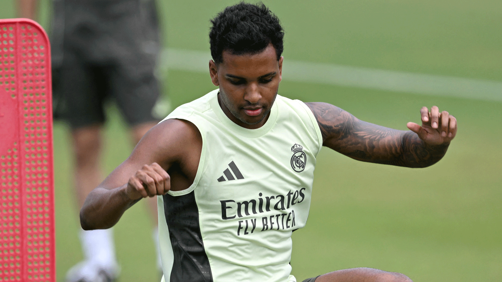 برشلونة يطمح في ضم رودريجو وريال مدريد يواجه خيارات متعددة مع رينير جيسوس
