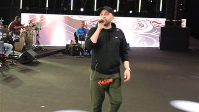 حسام حبيب يستعد لحفله الأول في السعودية: بروفات مكثفة وصور حصرية