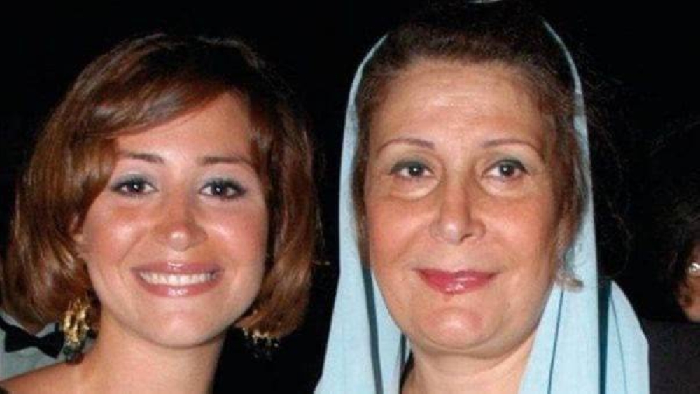 منة شلبي تكشف لـ«عكاظ»: والدتي بصحة جيدة وتواصل حياتها بشكل طبيعي بعد شائعات وفاتها