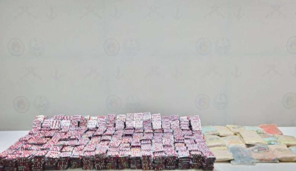جازان: إحباط محاولة تهريب 16 كغم من الحشيش و70,500 قرص مخدر