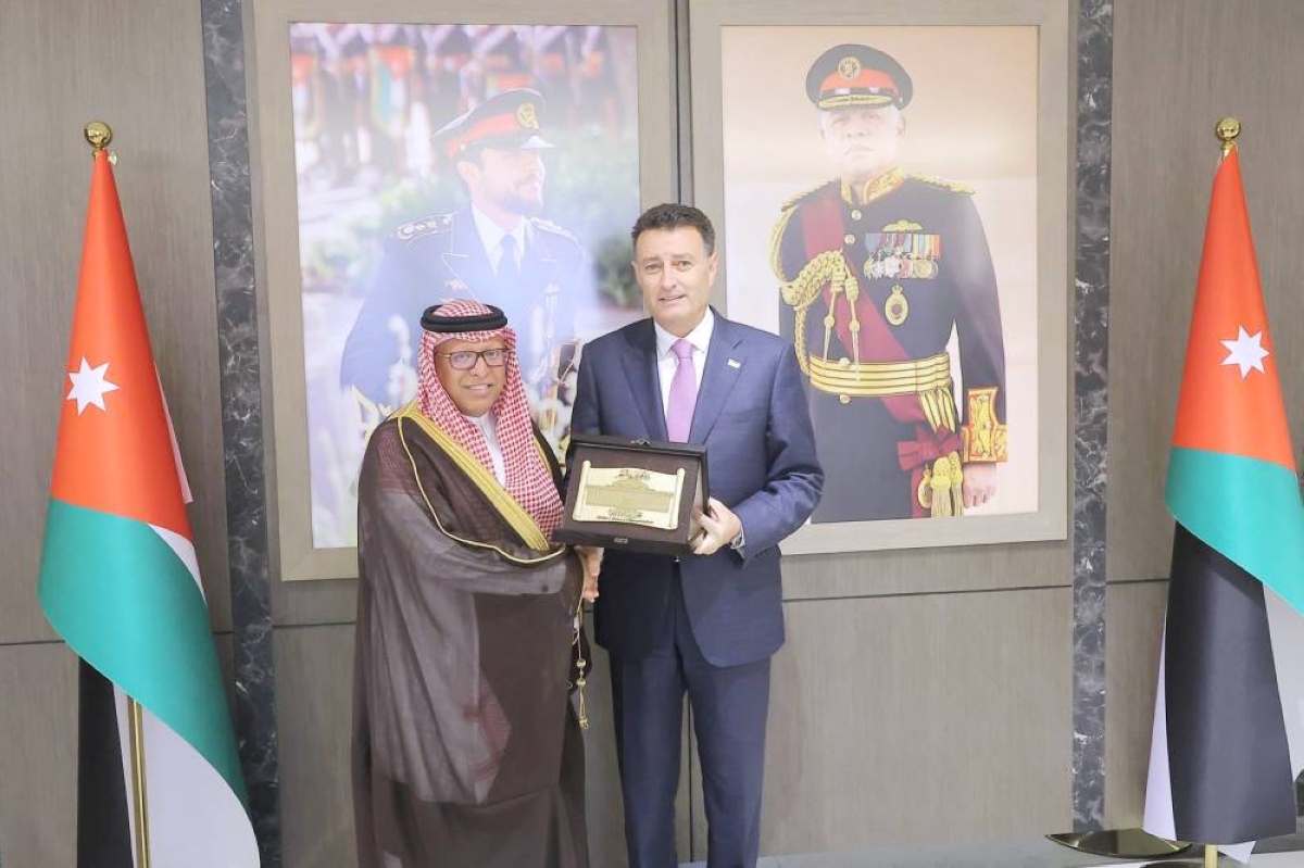 رئيس النواب الأردني يلتقي القائم بأعمال السفارة لبحث تعزيز العلاقات الثنائية بين البلدين