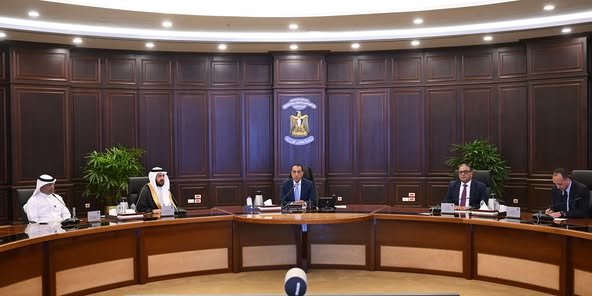 مدبولي يناقش مع سمو القابضة السعودية سبل تعزيز الاستثمارات العقارية وتوسيع آفاق الشراكة