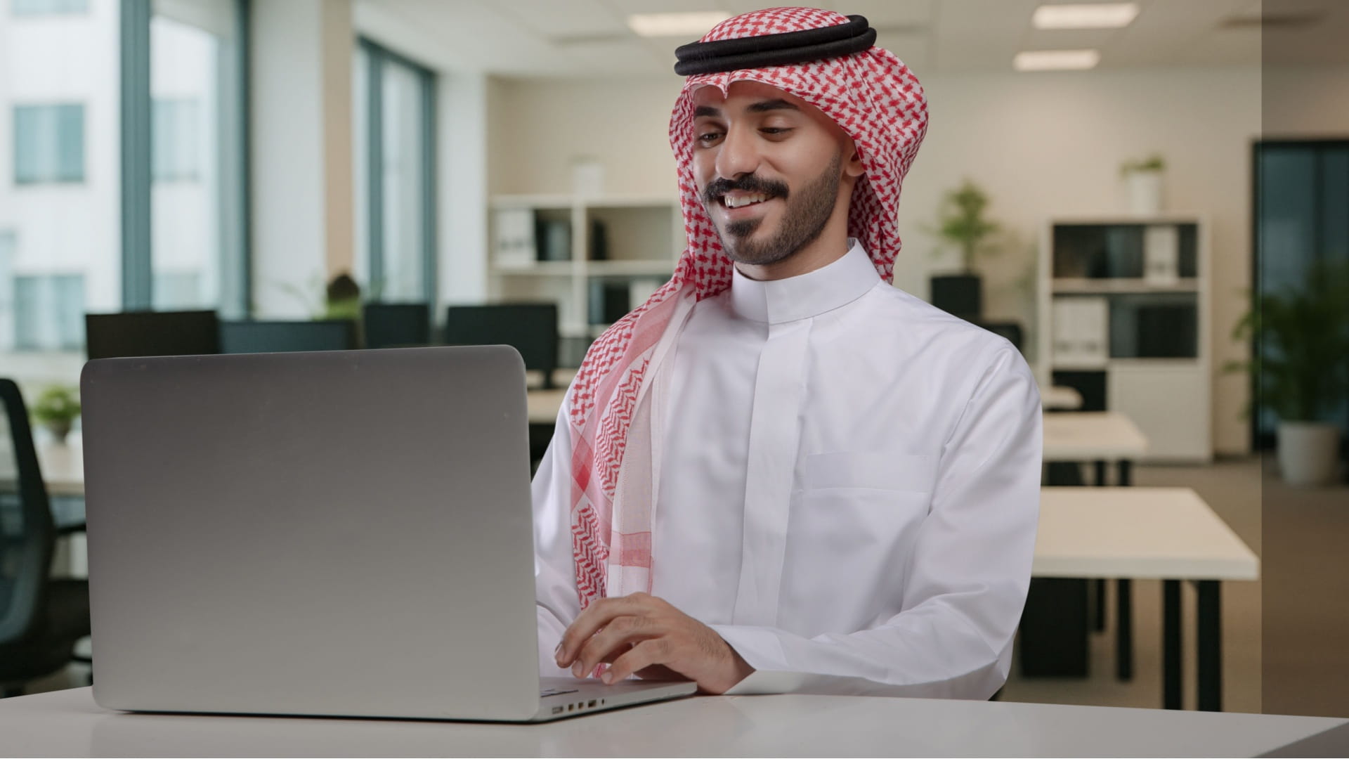 مؤسسة الشارقة لتطوير القدرات: فرصتك لتعزيز وصقل مهاراتك