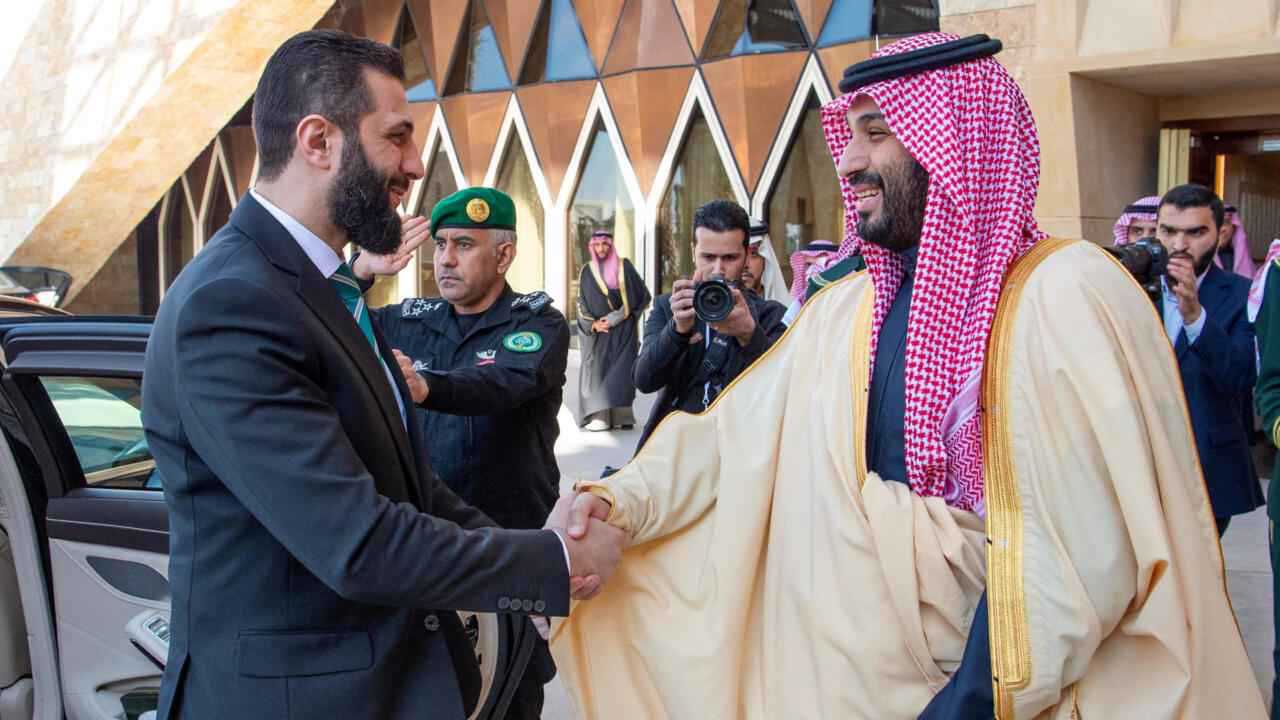 ولي عهد السعودية يثمن جهود الشرع في معالجة أحداث السويداء