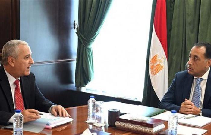 رئيس الوزراء يناقش مع رئيس الهيئة الوطنية للصحافة قضايا هامة وملفات حيوية