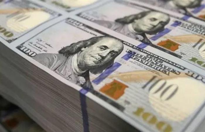 أسعار الدولار مقابل الجنيه في البنوك المصرية اليوم الاثنين: تحديثات حية