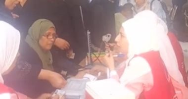 جامعة الأزهر تنظم قافلة طبية وبيطرية في قرية سنهور المدينة بكفر الشيخ – شاهد الفيديو