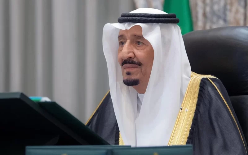 ترقبوا موعد نزول مكرمة الملك السعودي عام 1446 هـ: هل سيُكشف عن التاريخ قريباً؟